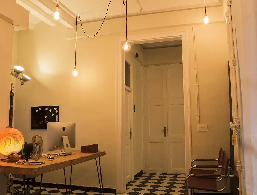 Brun Barcelona Bed & Breakfast 2*,